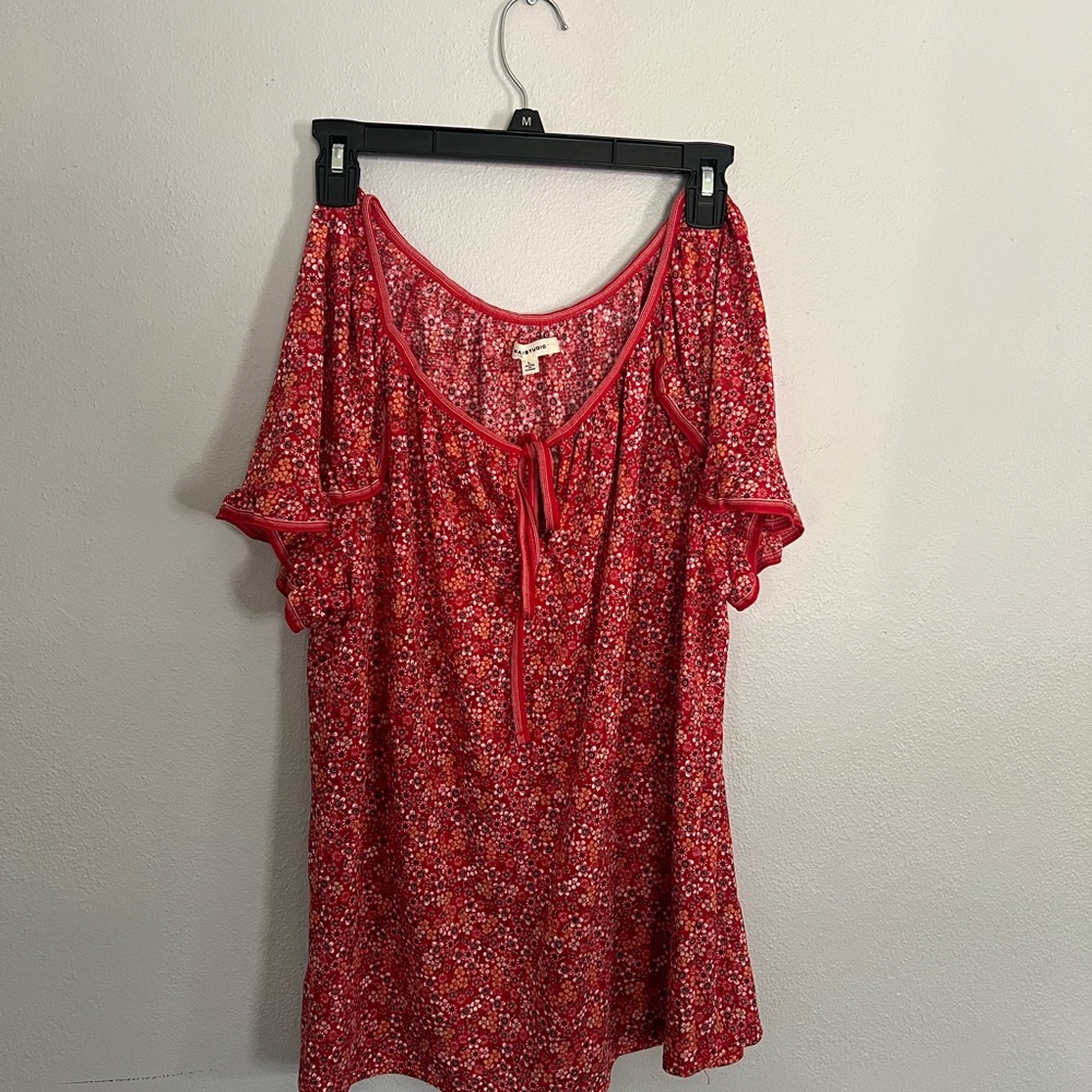 Chic Red Floral Women's Blouse